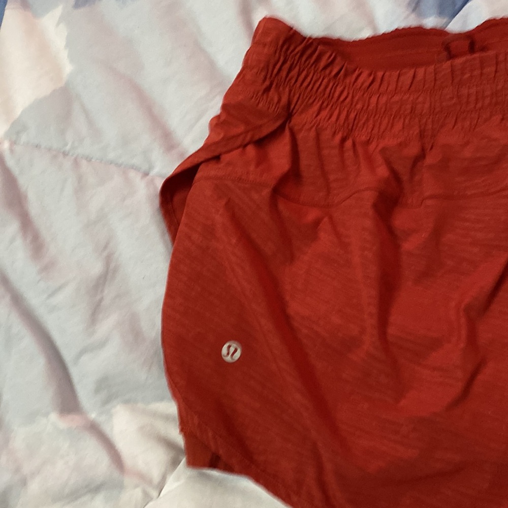 Rare style Lululemon shorts - Picture 4 of 6